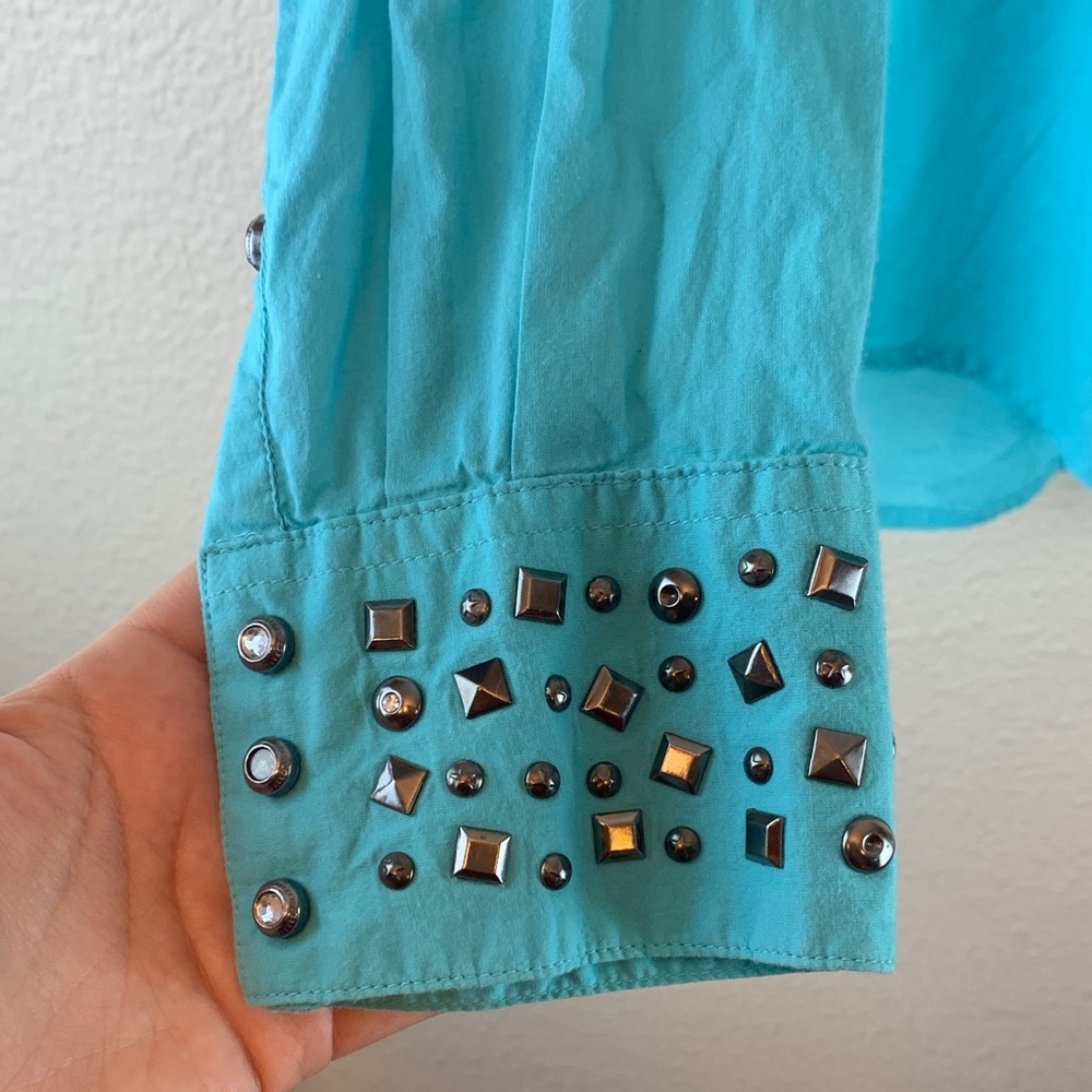 Ariat blue women’s collared shirt sz L studs western country coastal cowgirl - Picture 5 of 9